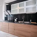 Vatican 4 Bedrooms Ac Appartement