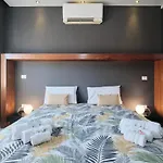 Vatican 4 Bedrooms Ac Appartement